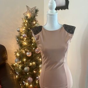 Women’s Dress size M